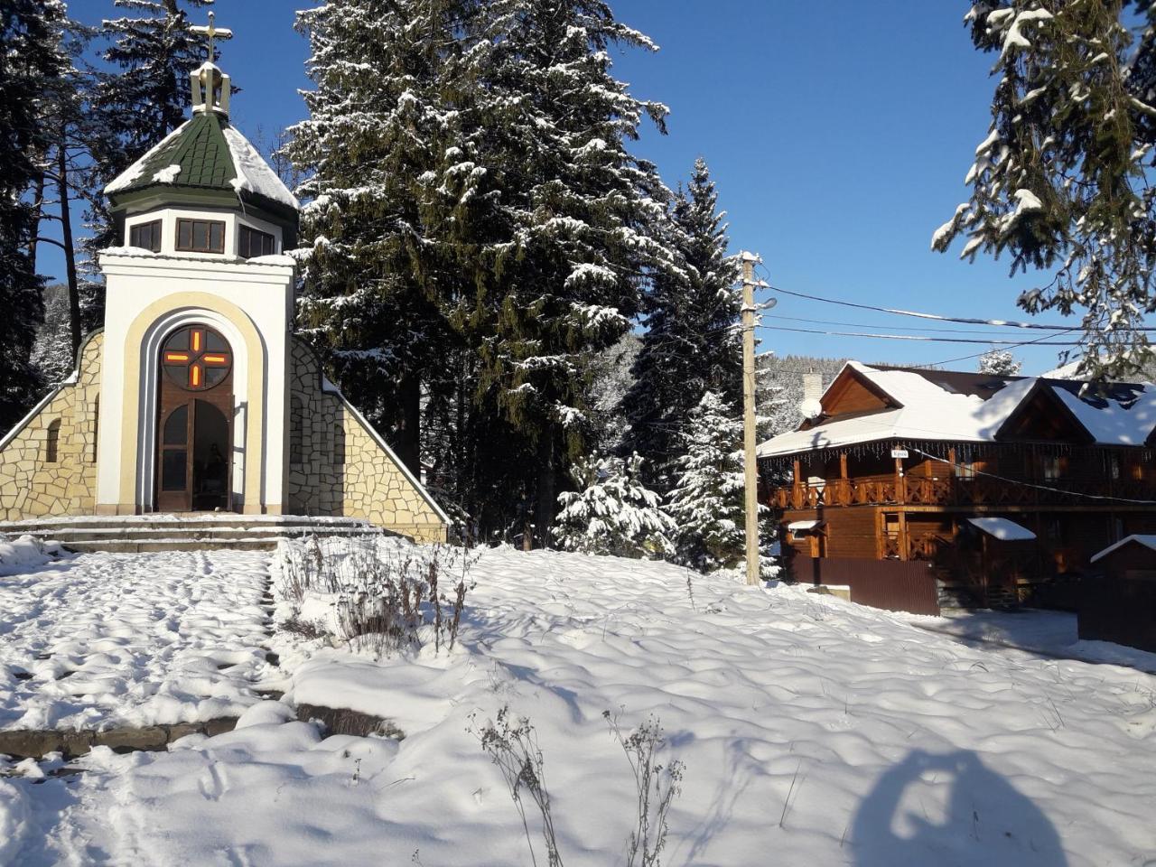 Hotel Krym à Yaremtche Extérieur photo