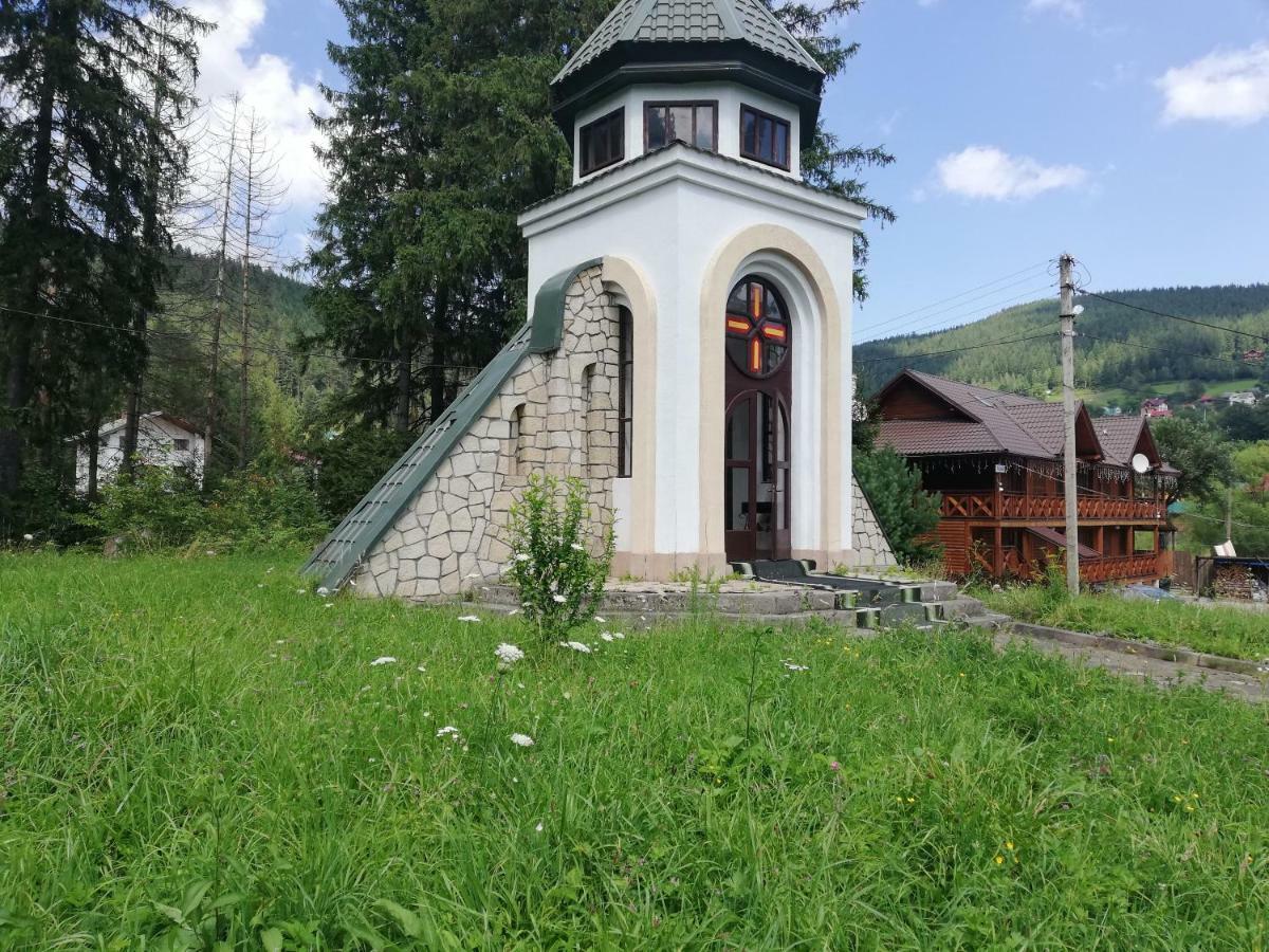 Hotel Krym à Yaremtche Extérieur photo